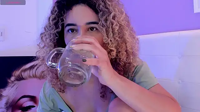 Živý XXX chat Charlotte11-11