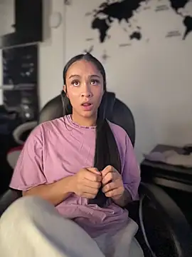 Chat +18 de Isabella-Teen ao vivo