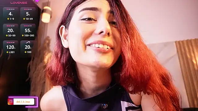 Chatroom XXX en direct de Doll_kira_