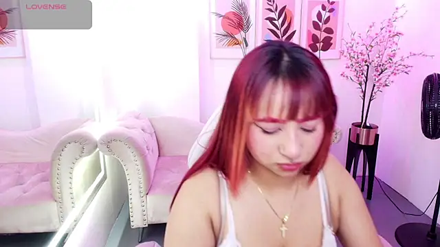 Živý XXX chat Nahomi_velmont