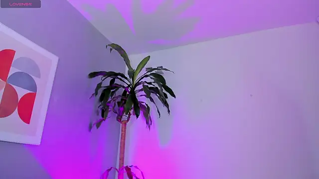 EthanSantori Show in webcam
