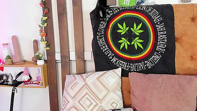 دردشة MeowMota_ الجنسية المباشرة