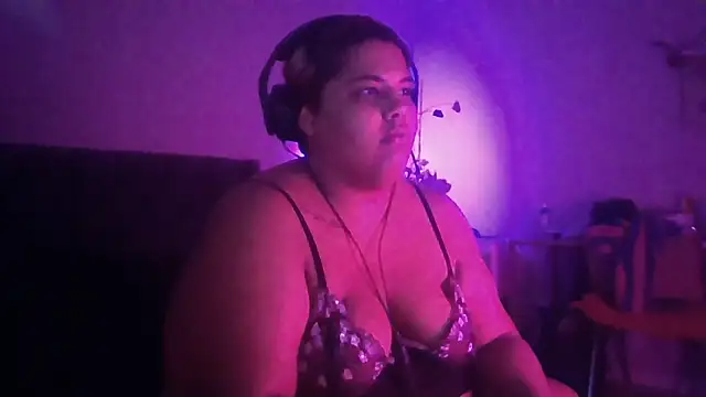 1n0nlythroat Live XXX Chat
