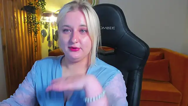 Show modela LioraArdyn na web-kameri