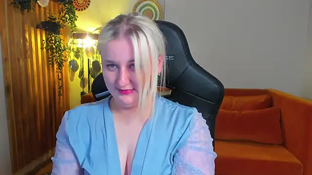 LioraArdyn's Webcam Show
