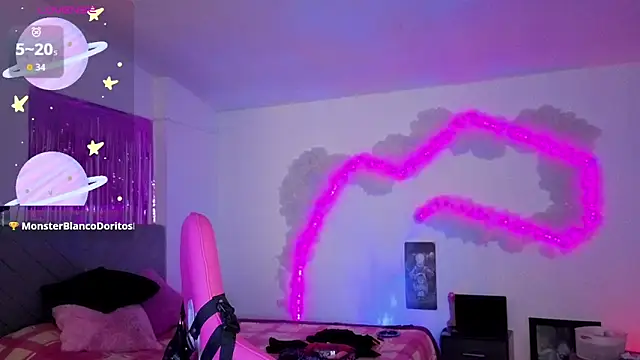 XXX chat uživo modela larah_uwu