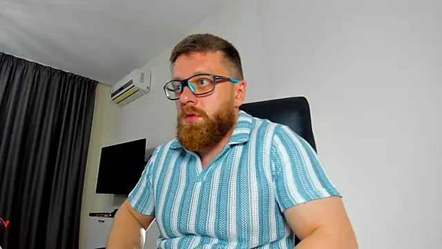Findom_guy 现场XXX聊天