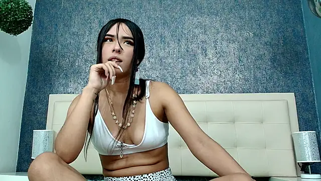 دردشة Cloeandtyfanny الجنسية المباشرة