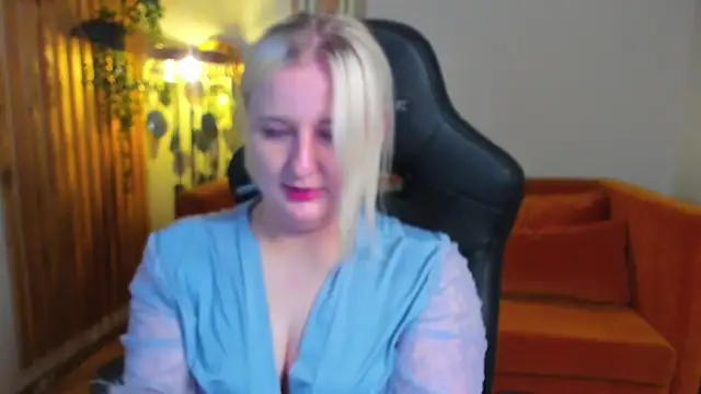 LioraArdyn's Live XXX Chat