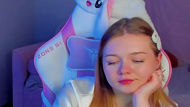 ElinaVale's Live XXX Chat