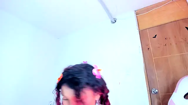 Emily_Coper18 现场XXX聊天