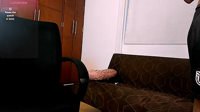Show modela SahirCharm na web-kameri