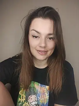 KrissSexi Adlı Modelin Canlı XXX Sohbeti