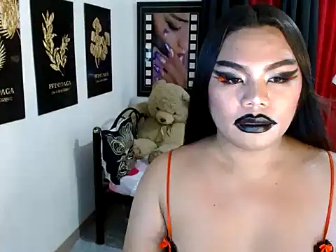 TSbrianaHugeCock Adlı Modelin Canlı XXX Sohbeti