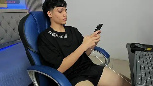 SamBlack_n Live XXX chat