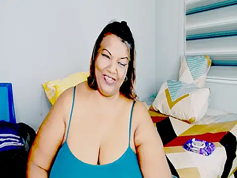 Sassy_Tassy's Live XXX Chat