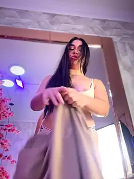 Chat XXX en directo de TessaCooper1