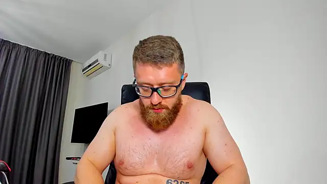 Findom_guy 现场XXX聊天