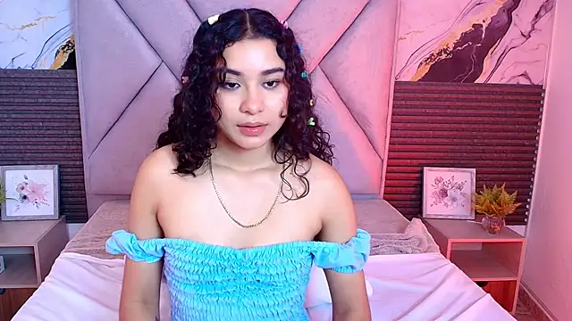 HemmaStar live XXX chat