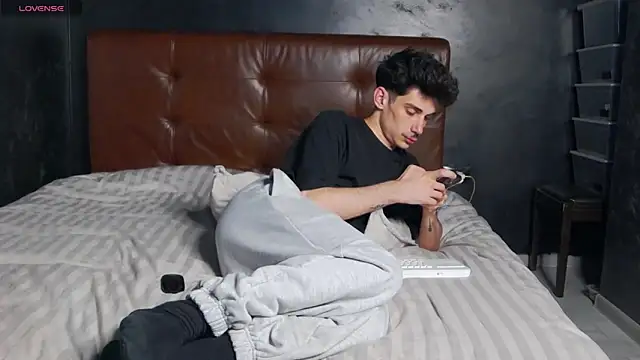DanielCrush1 Webcam show