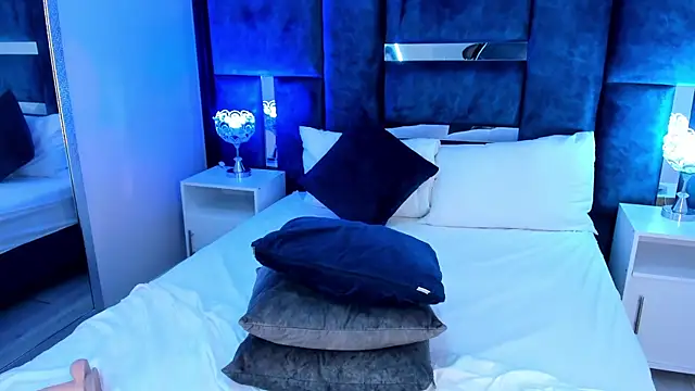 AmmyJones_'s Live XXX Chat