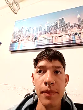 heyy_noah11's Live XXX Chat
