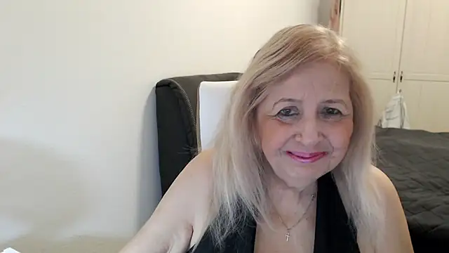 SusiLifeXXX élő XXX-chatje