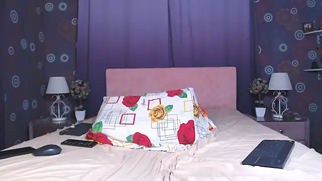 Chat XXX ao vivo de SquirtyAlice