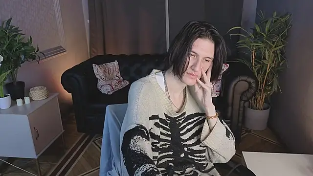 Klaude_Jam's Live XXX Chat