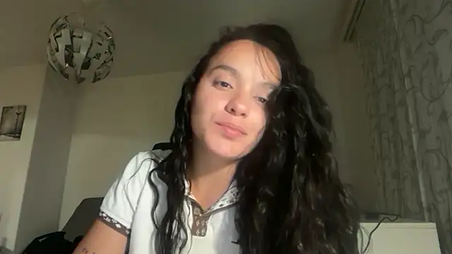 Chatroom XXX en direct de Maia_Park