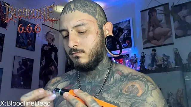 DEATHINK666XX Adlı Modelin Canlı XXX Sohbeti