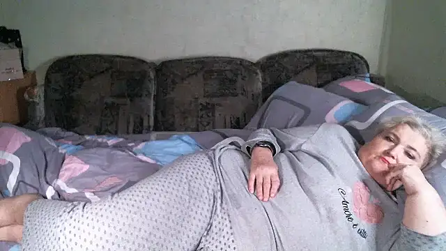 Lana555's Live XXX Chat