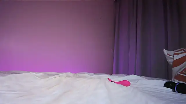 AlyssaFoxx_ live XXX chat