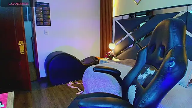 Kittie_Vixen Webcam Show