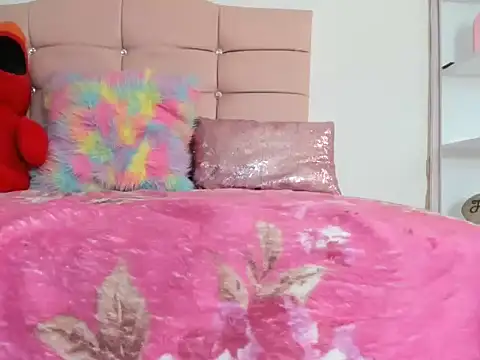 shanny_hilll: διαδικτυακό σόου στην κάμερα