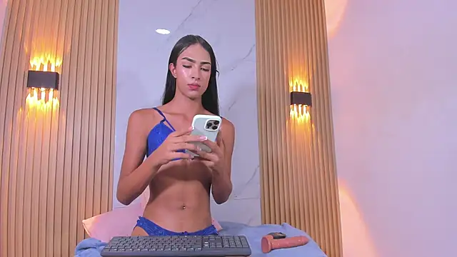 Chatroom XXX en direct de Valentinaliux_