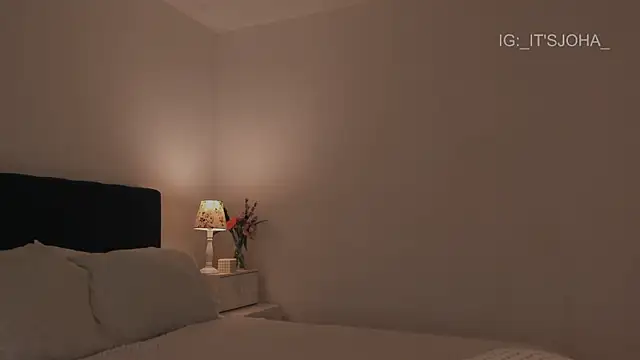 Lovinggirl_'s Live XXX Chat