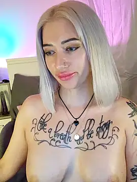 Gina-Lumara Webcam-Show
