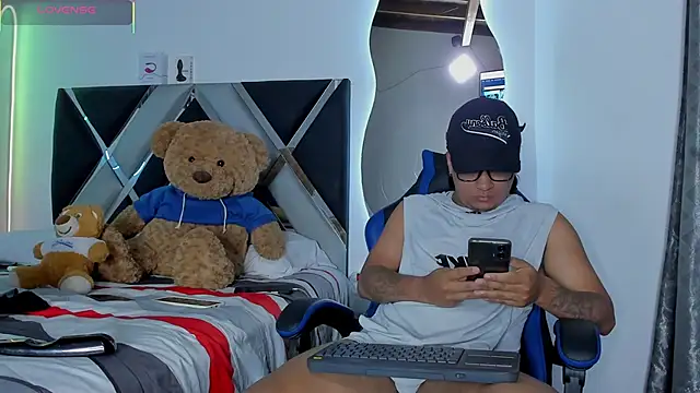 winniepooh_69 Show in webcam