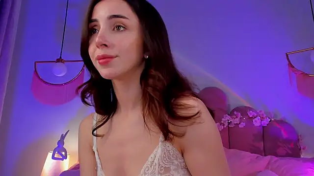Show modela ElsaYoung na web-kameri