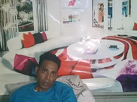 IndianHunk01's Webcam Show