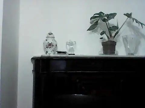 Lambe91n Live XXX chat