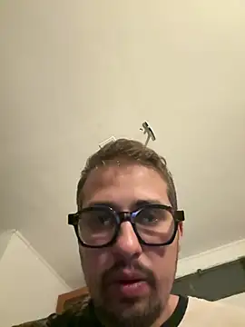 Cazzo1921 Webcamshow