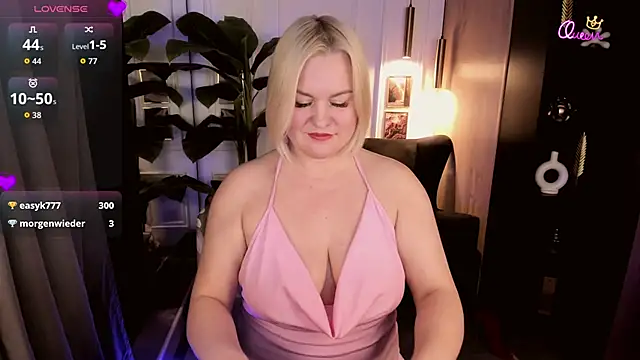 YolandaKiss Adlı Modelin Canlı XXX Sohbeti