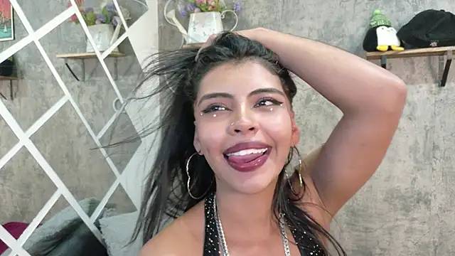 XXX chat uživo modela Devil_AliceXo