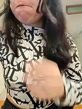 Emiily__Evans 라이브 XXX 채팅