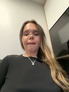 TheCinderellan Live XXX chat
