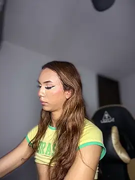 Nikol_Rang__ Show Webcam