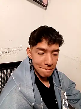 heyy_noah11のライブXXXチャット