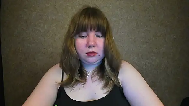 Chatroom XXX en direct de DafnaMonroe